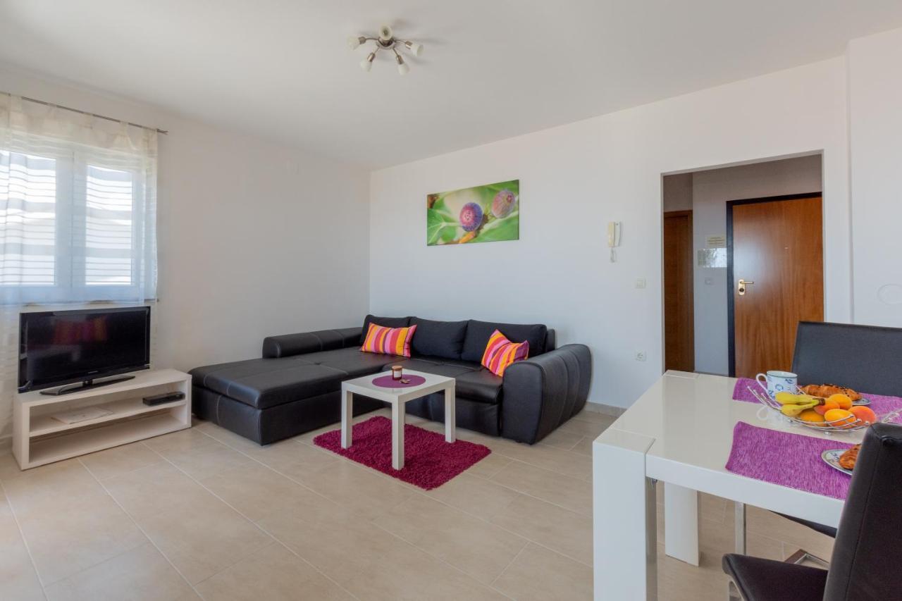 Apartments Quarnero Rabac Exterior photo